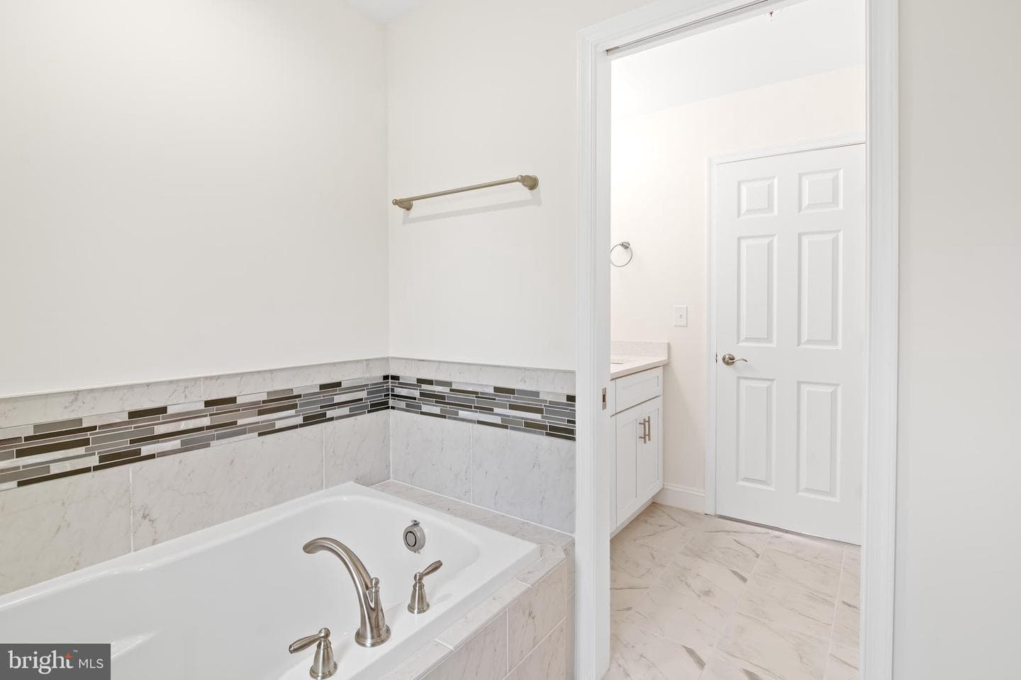4202 Louisa Avenue photo 22