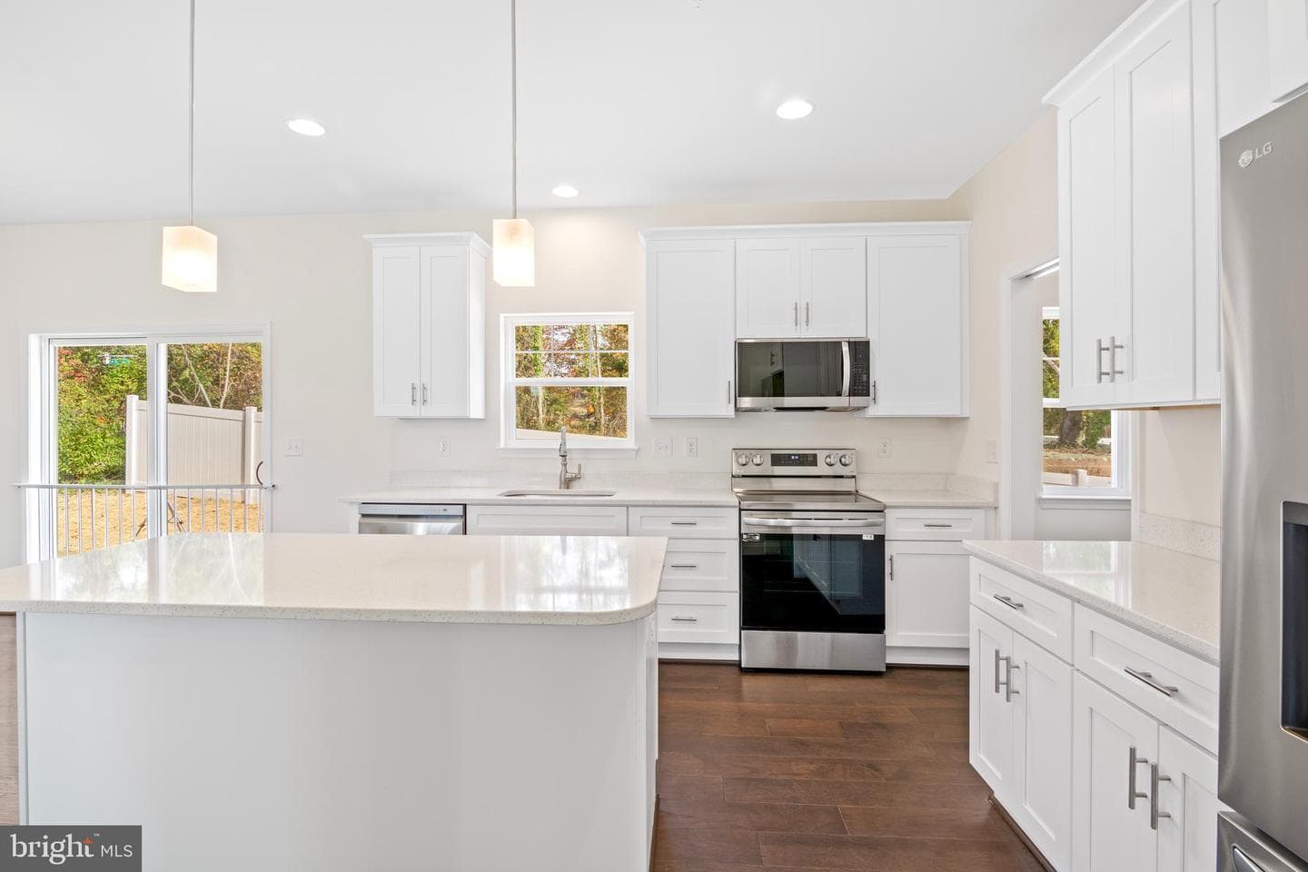 4202 Louisa Avenue photo 3