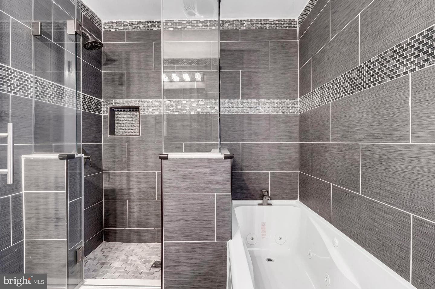 13814 Hanover Pike photo 33