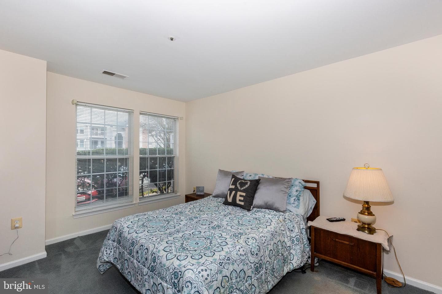 4405 Silverbrook Lane #102 photo 20