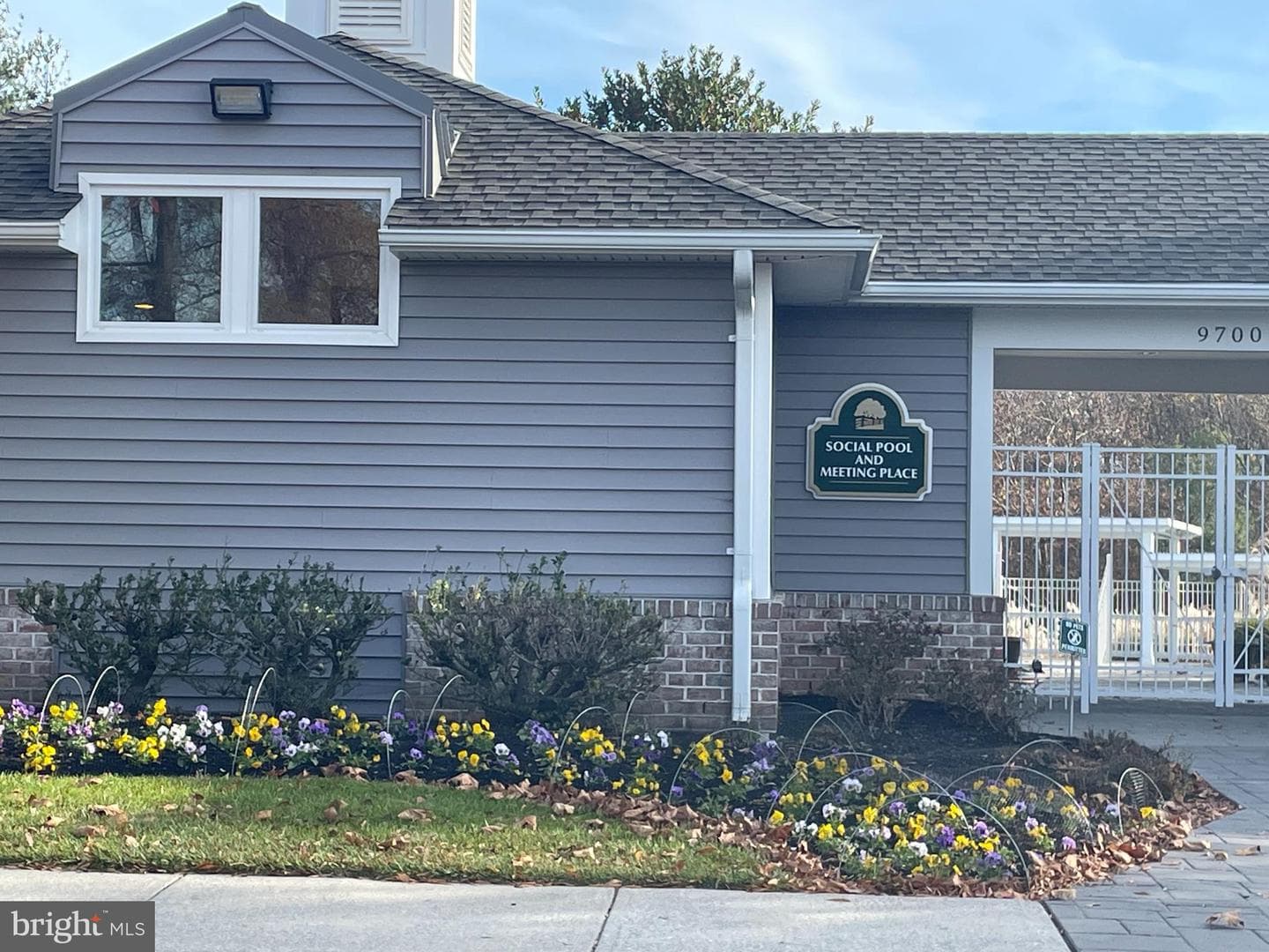 4405 Silverbrook Lane #102 photo 33