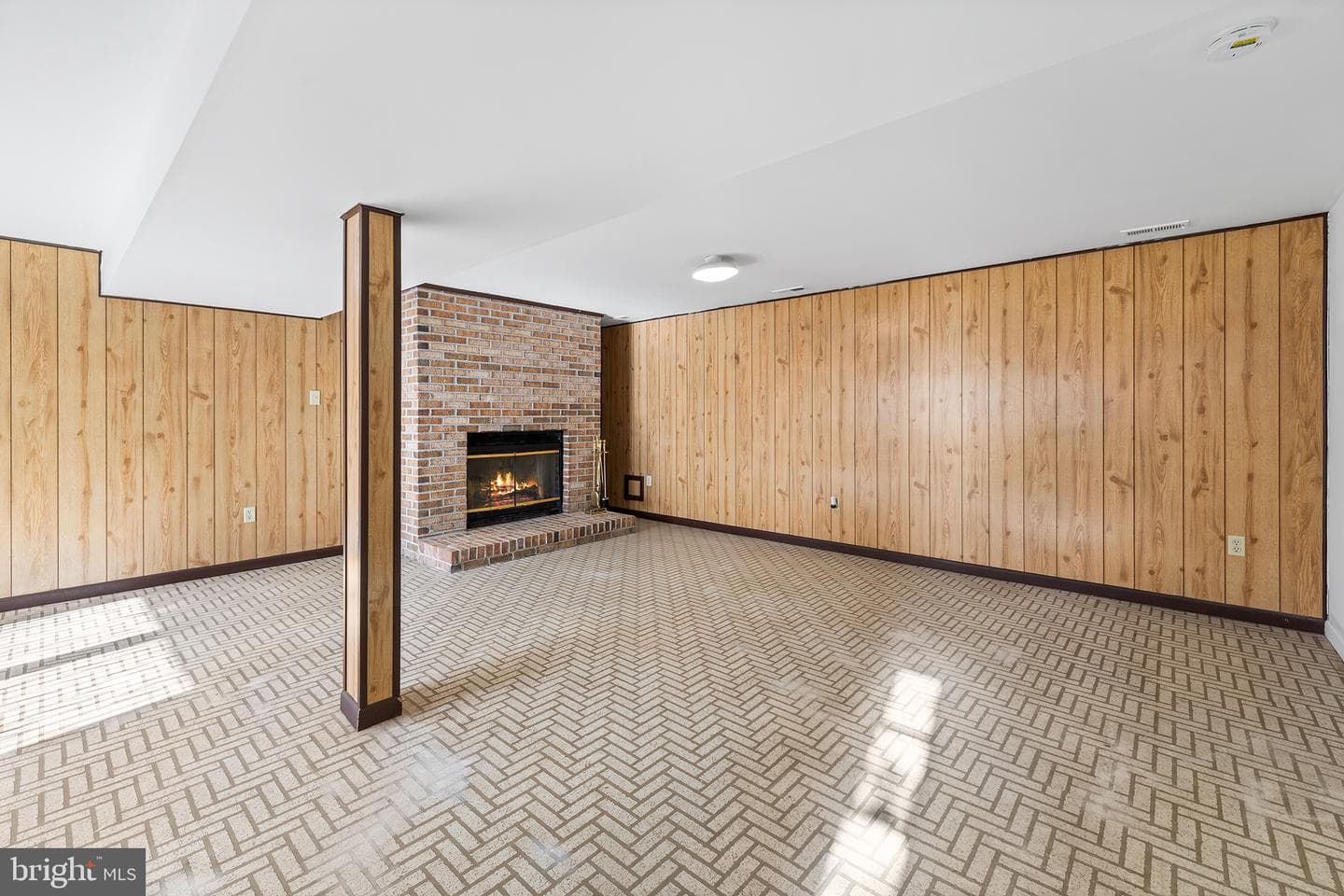 8314 Streamwood Drive photo 24