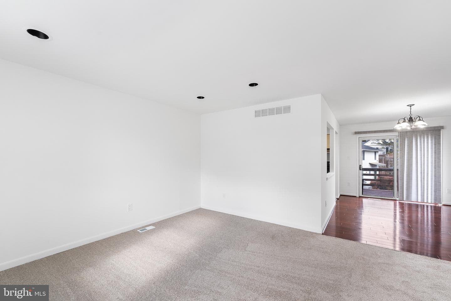 8314 Streamwood Drive photo 4