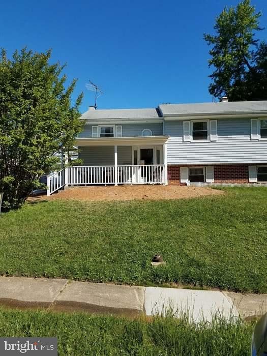 805 Suburbian Road photo 1