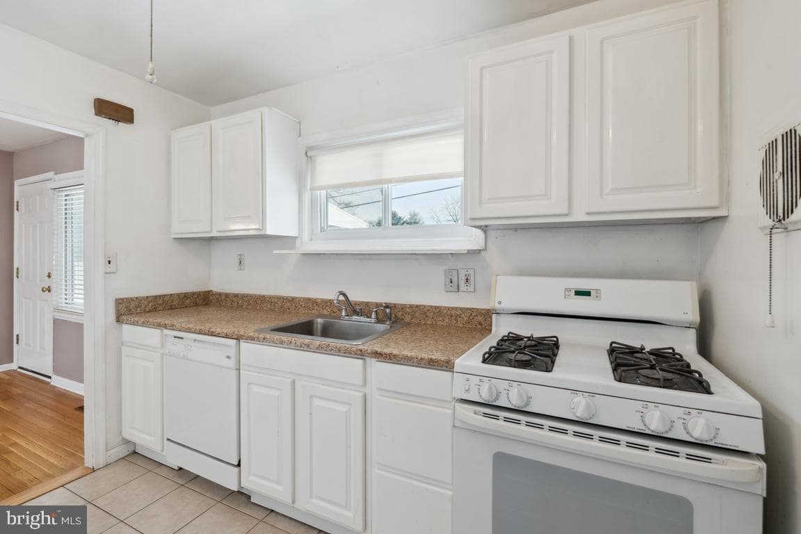 1009 Marksworth Road photo 11