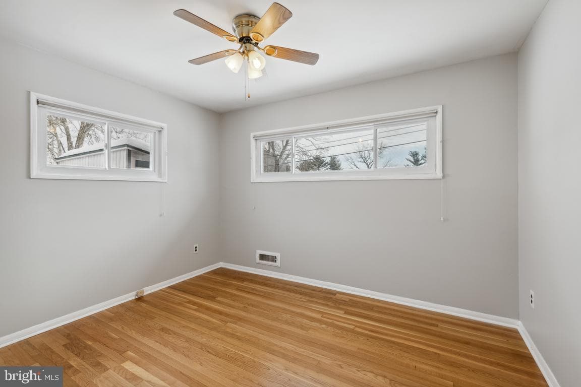 1009 Marksworth Road photo 16