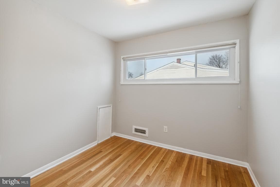 1009 Marksworth Road photo 18