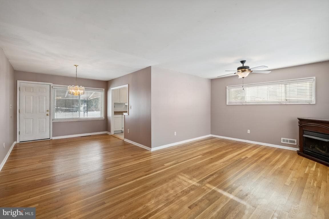 1009 Marksworth Road photo 2