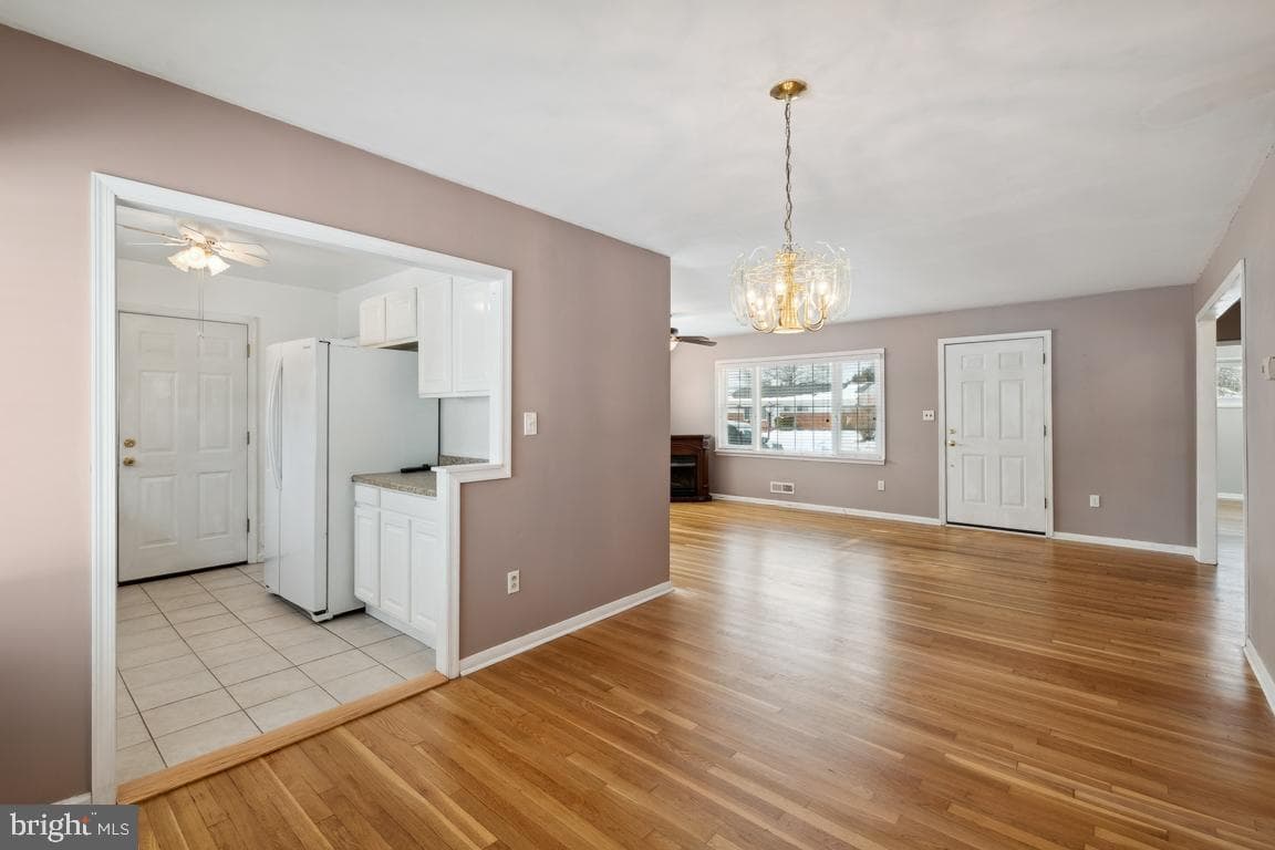 1009 Marksworth Road photo 3