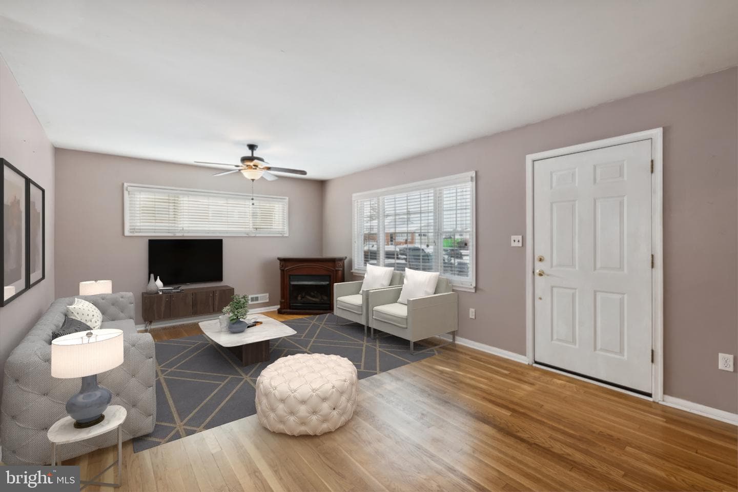1009 Marksworth Road photo 4