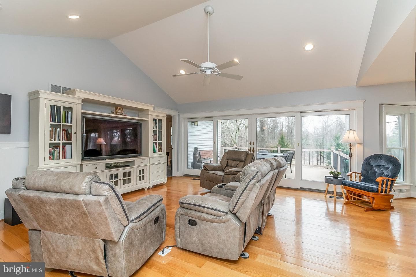 18624 York Road photo 5