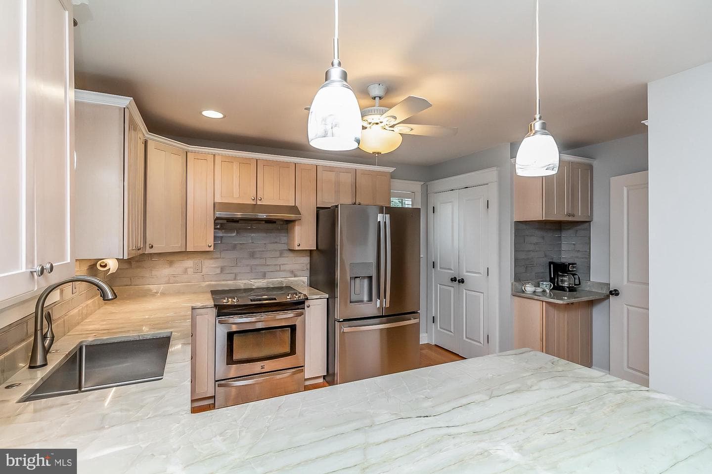 18624 York Road photo 9