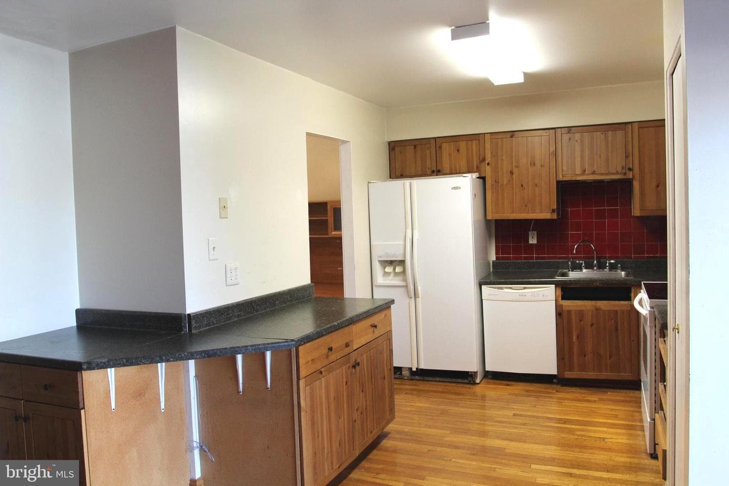 1229 Alexander Avenue photo 6