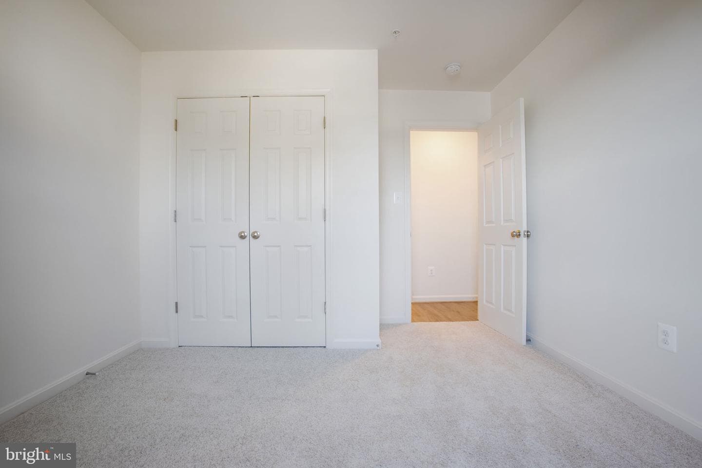 2939 Summit Avenue photo 30