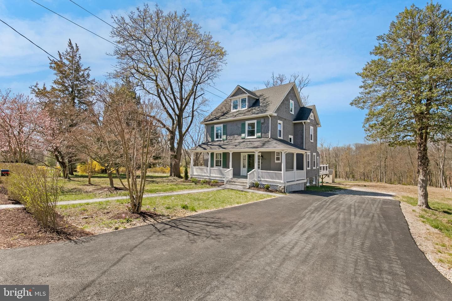 106 Maple Avenue photo 30