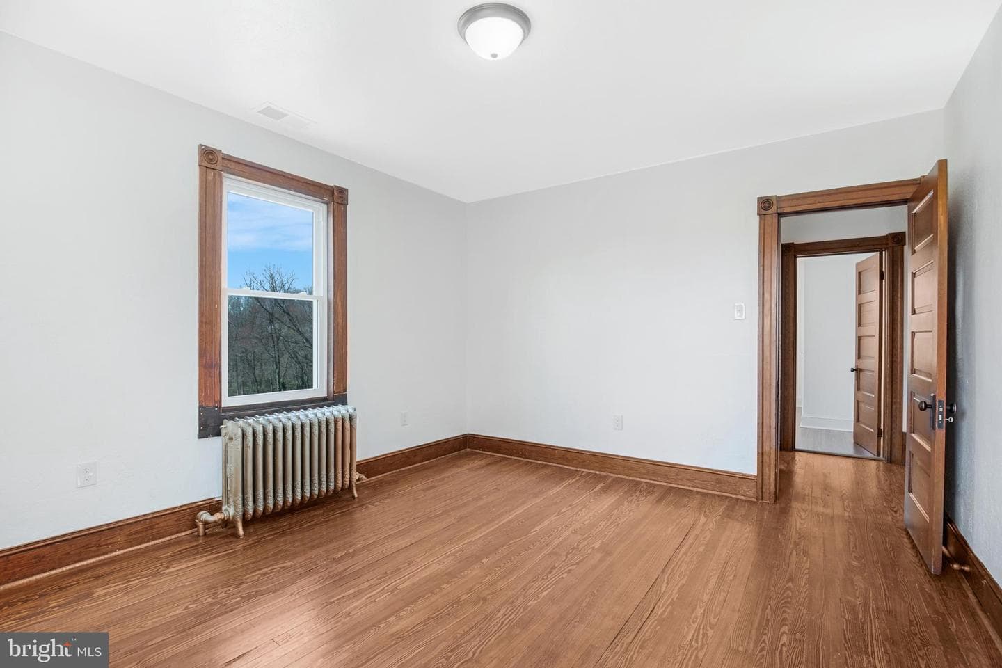 106 Maple Avenue photo 31
