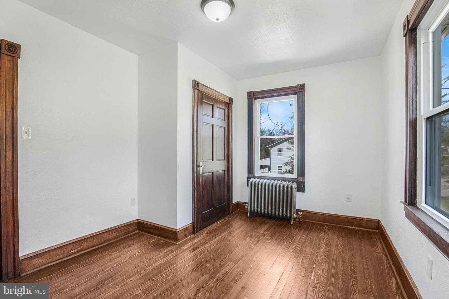 106 Maple Avenue photo 35