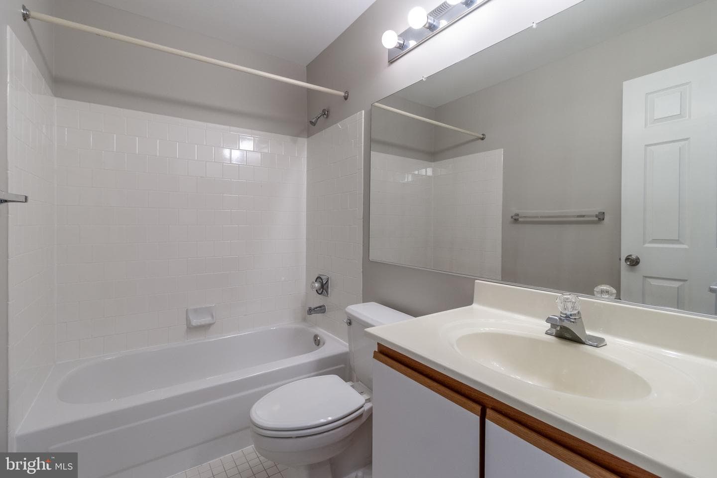 10 Rumford Drive #204 photo 16