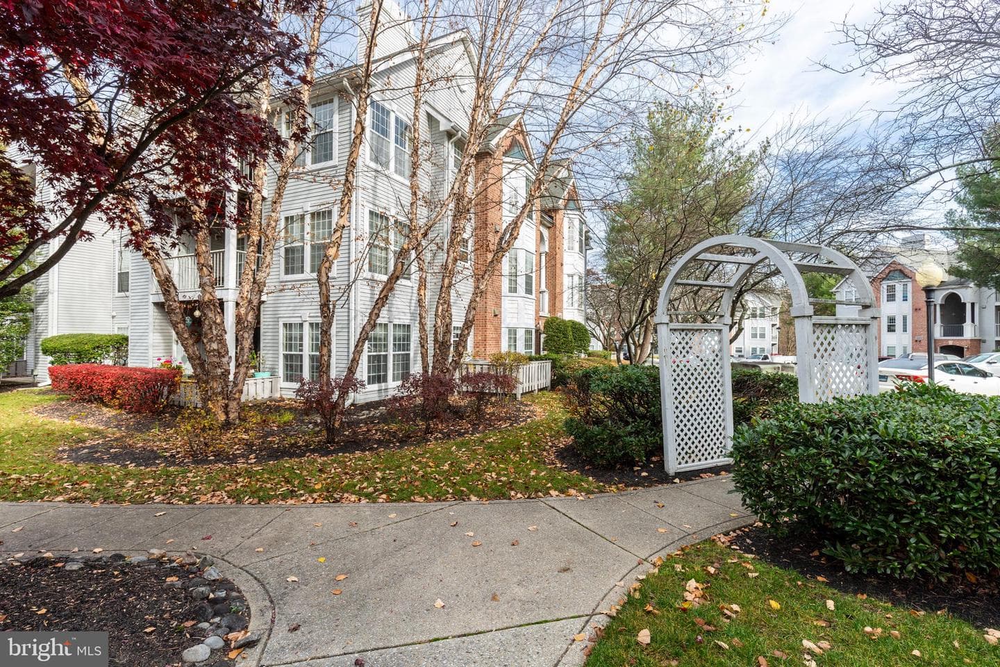 4405 Silverbrook Lane #102 photo 27