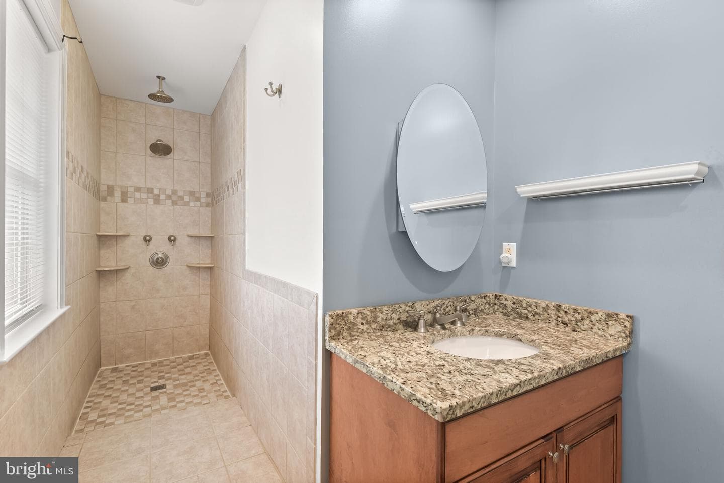 2806 Onyx Road photo 20