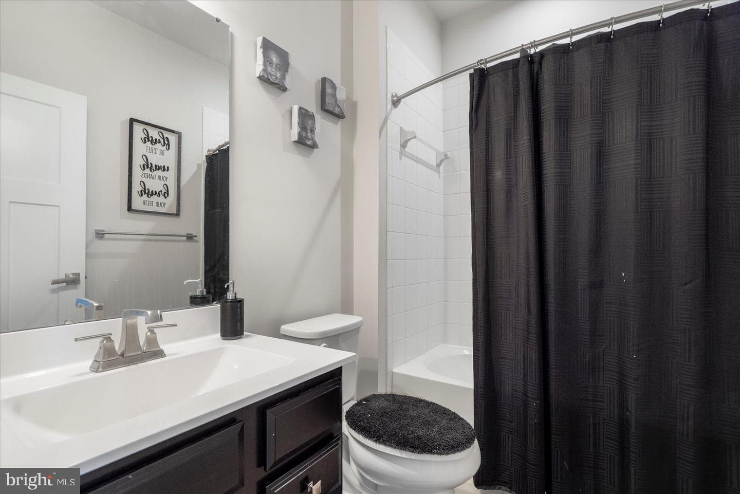 6411 Chessington Street photo 24