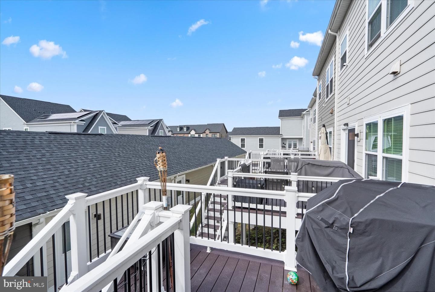 6411 Chessington Street photo 32