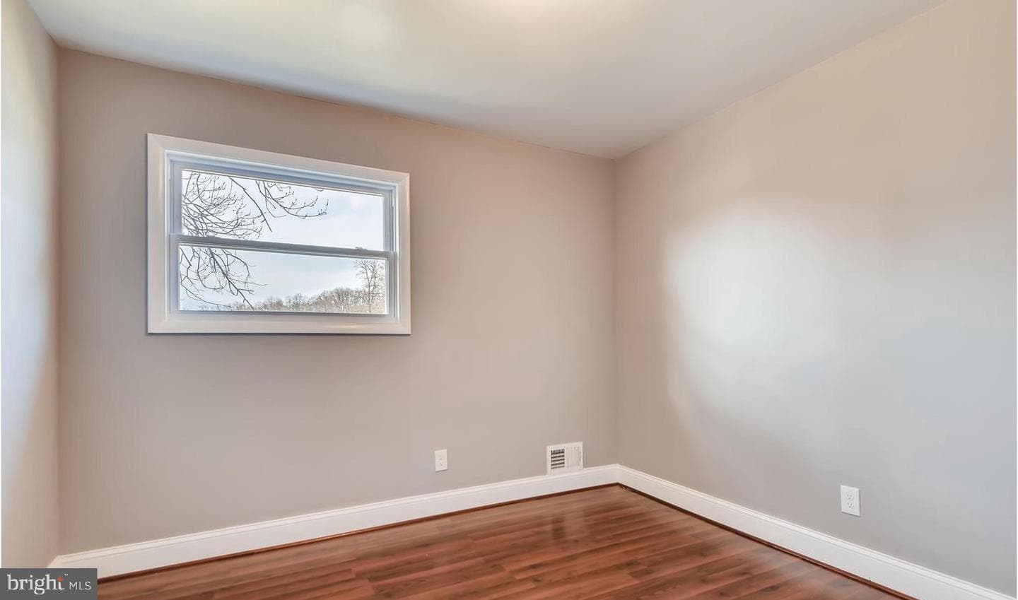 4763 Byron Road photo 7