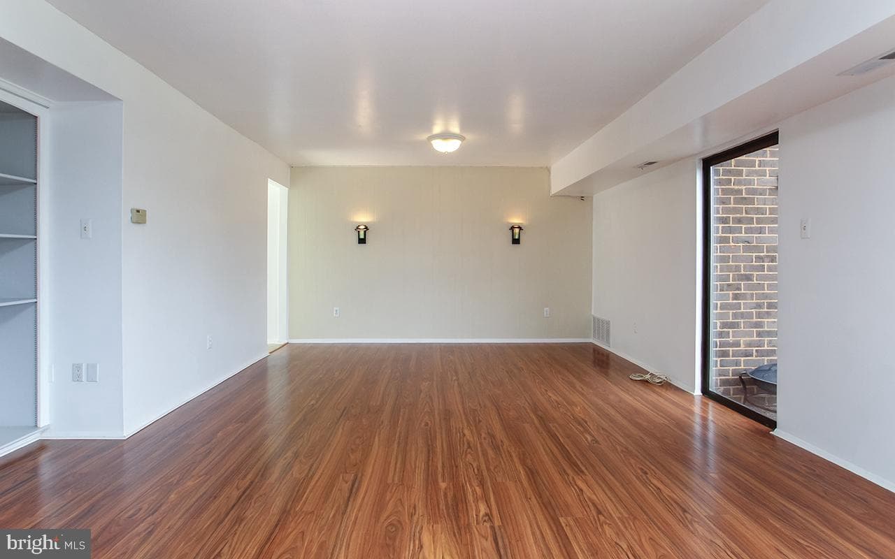21 Wimpole Court #f photo 10