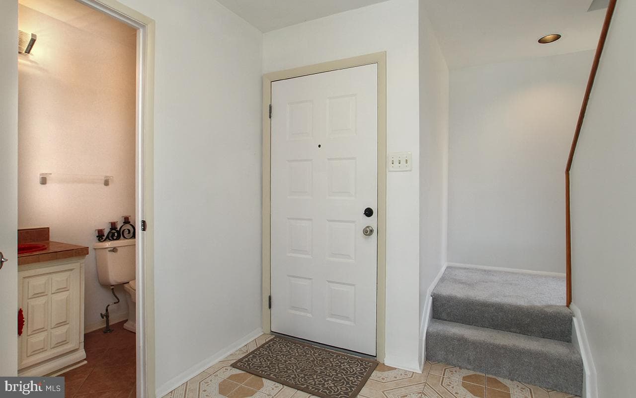 21 Wimpole Court #f photo 4