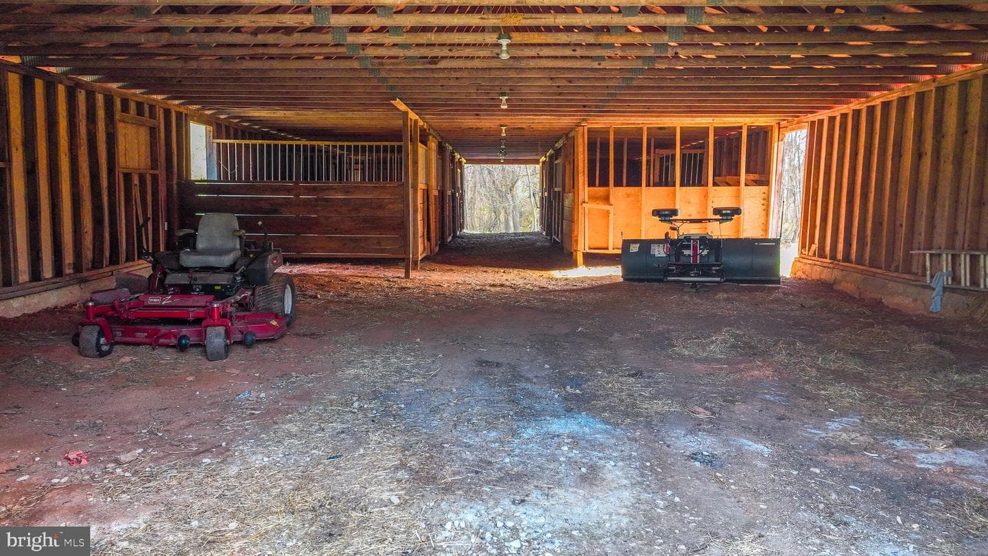 13513 Devonfield Drive photo 14