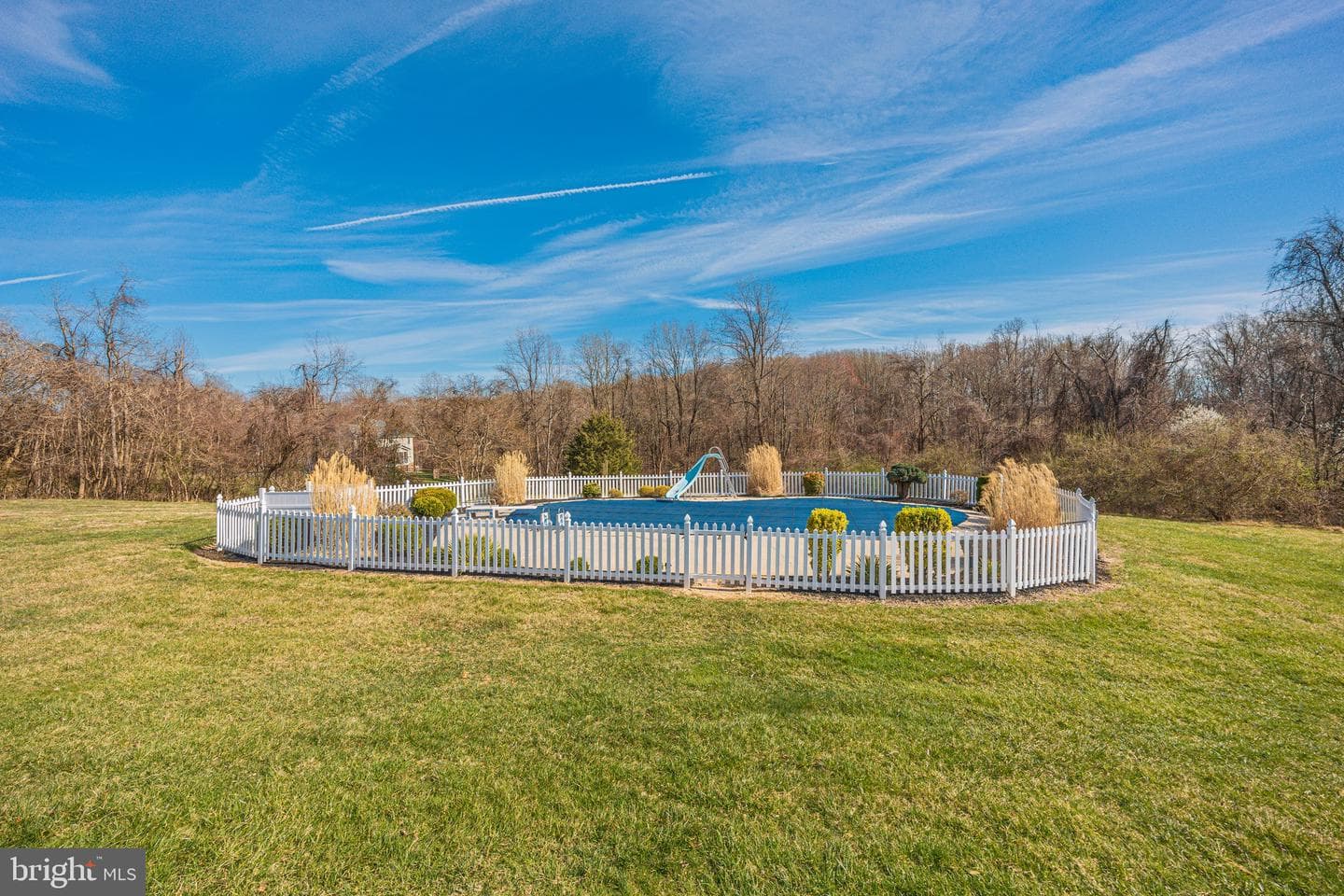 13513 Devonfield Drive photo 25