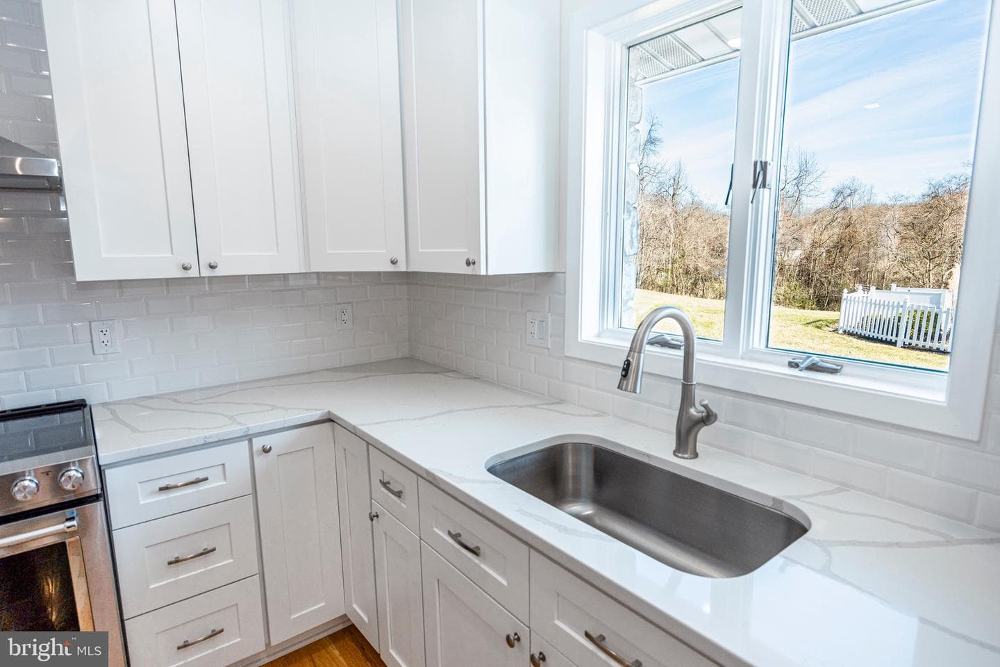 13513 Devonfield Drive photo 29