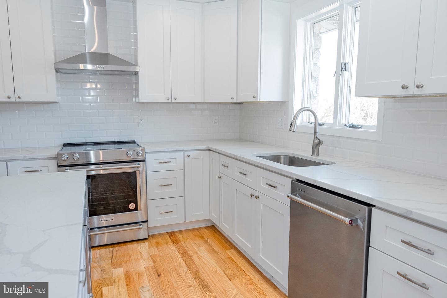 13513 Devonfield Drive photo 31