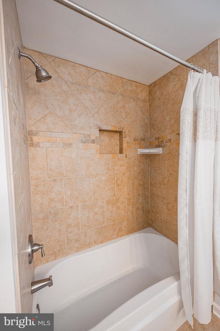 13513 Devonfield Drive photo 67