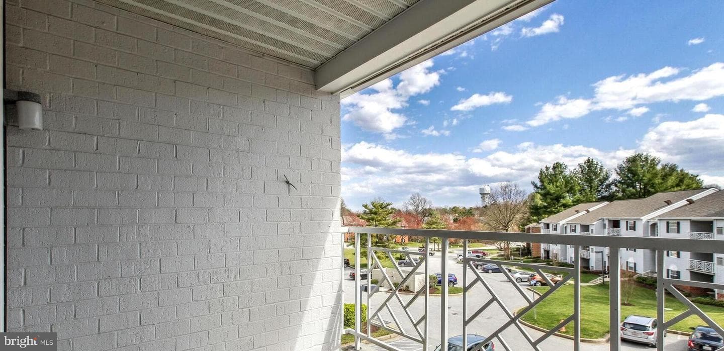 114 Castletown Road #301 photo 2