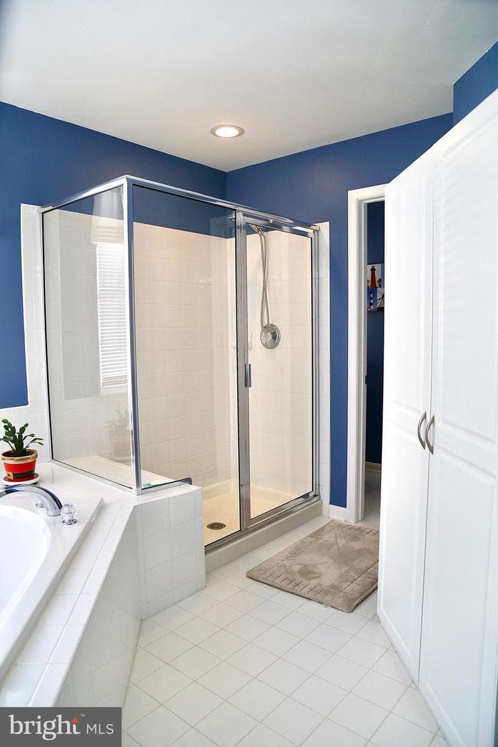208 Vale Crest Court photo 22