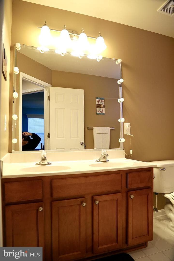 208 Vale Crest Court photo 26