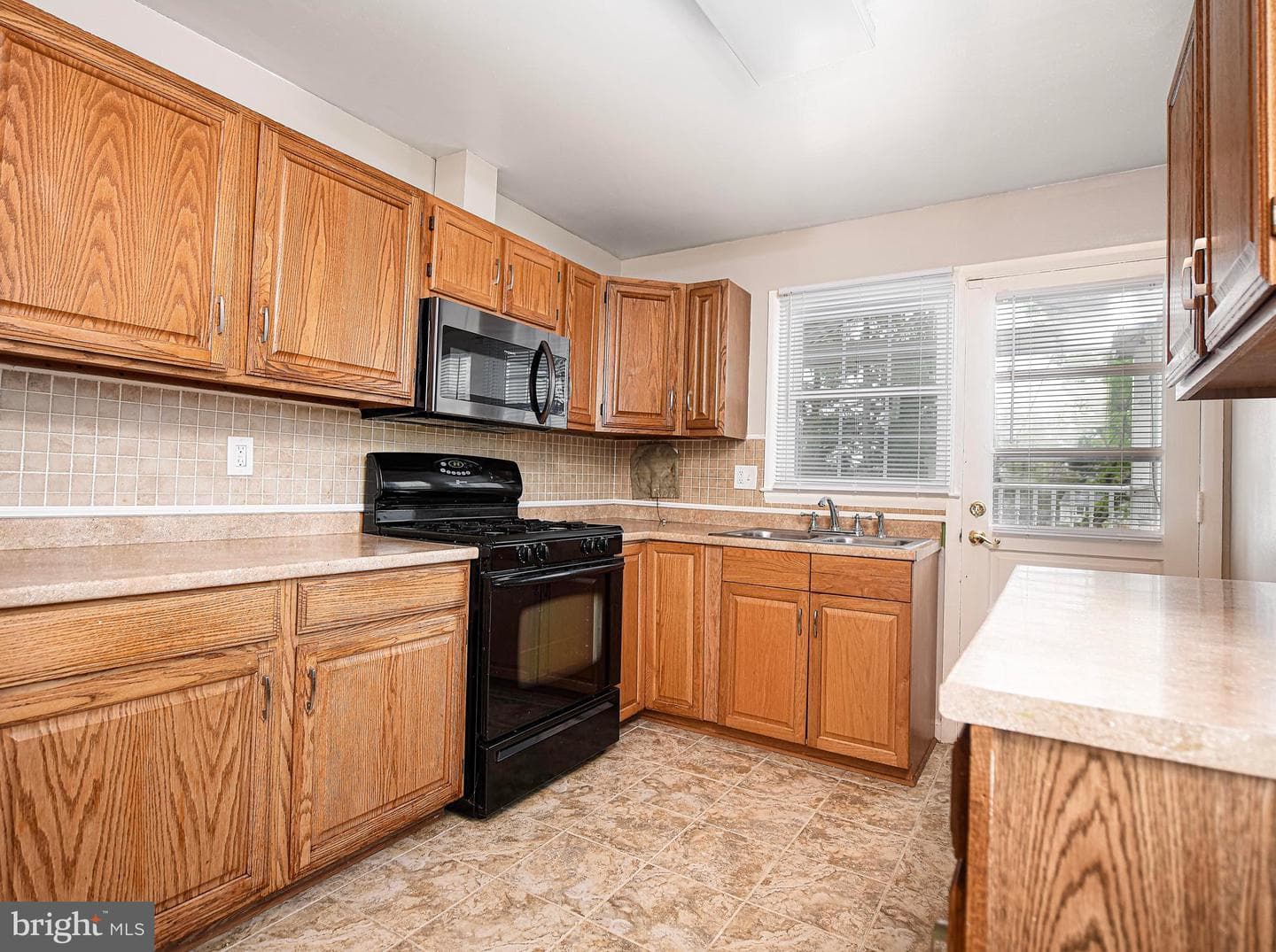 305 Janet Road photo 5