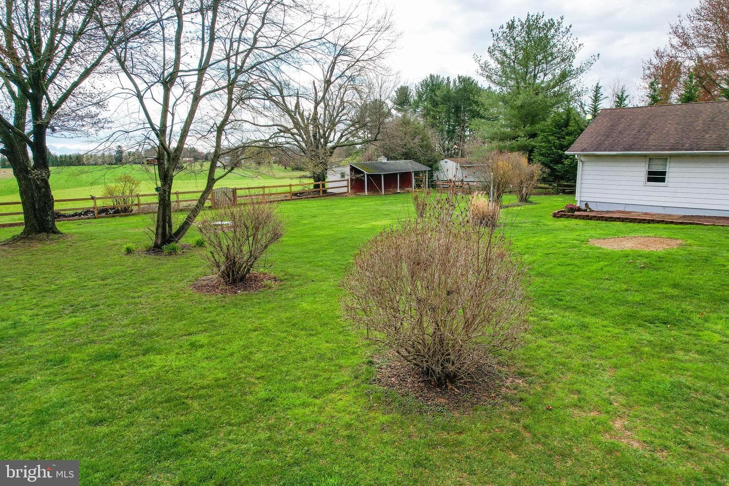 15753 Dover Road photo 7