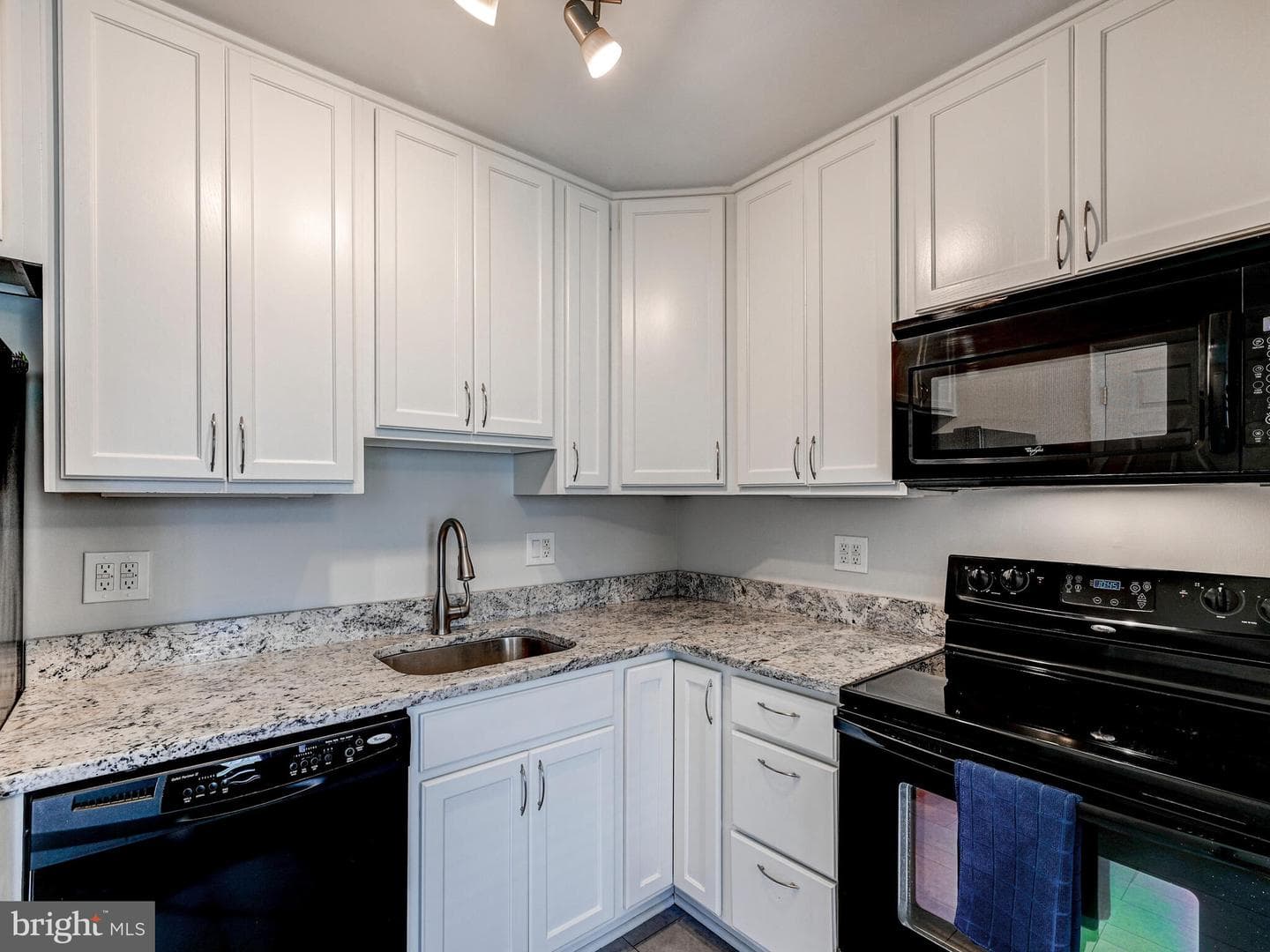 1505 Taylor Avenue photo 14