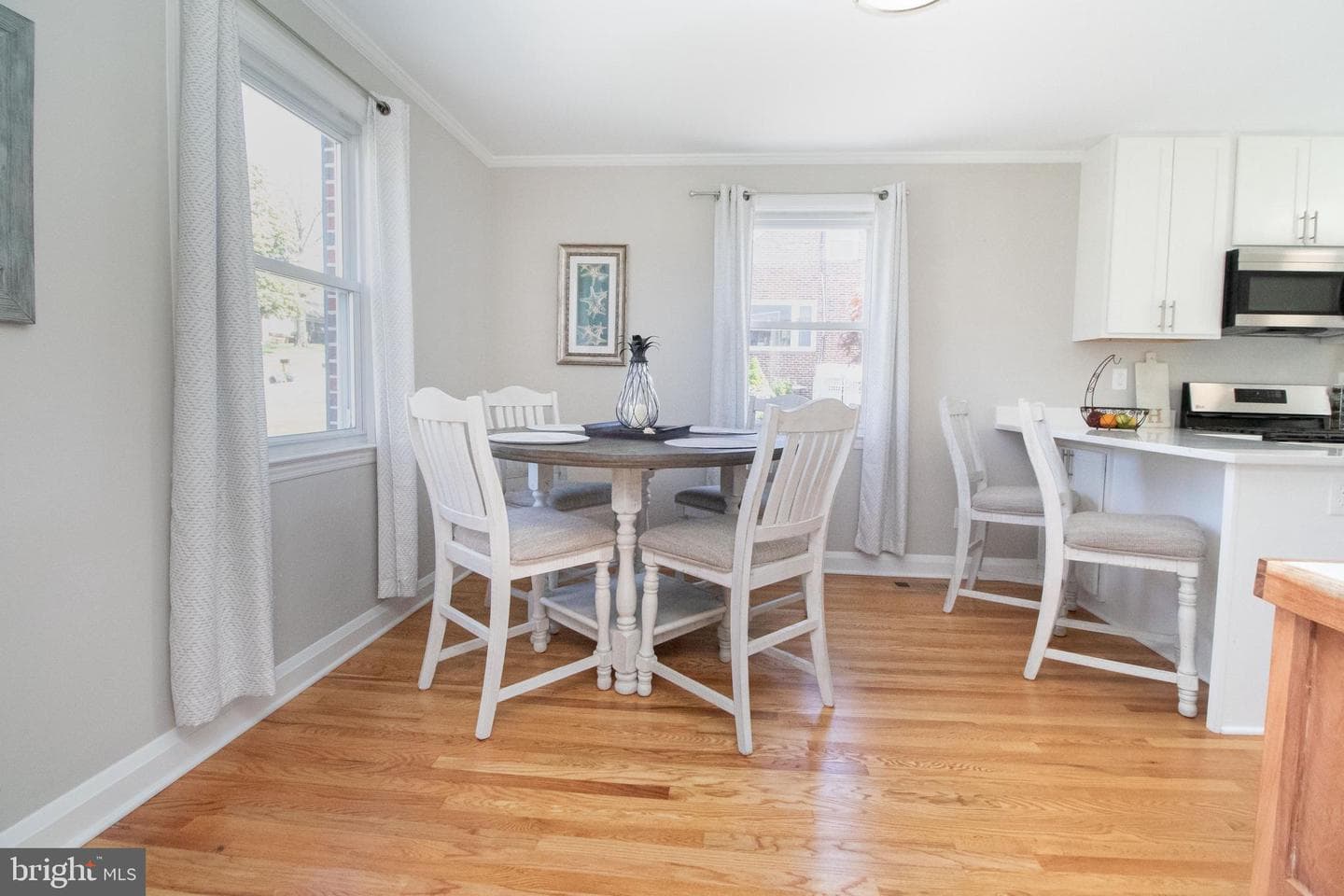 221 Edridge Way photo 4