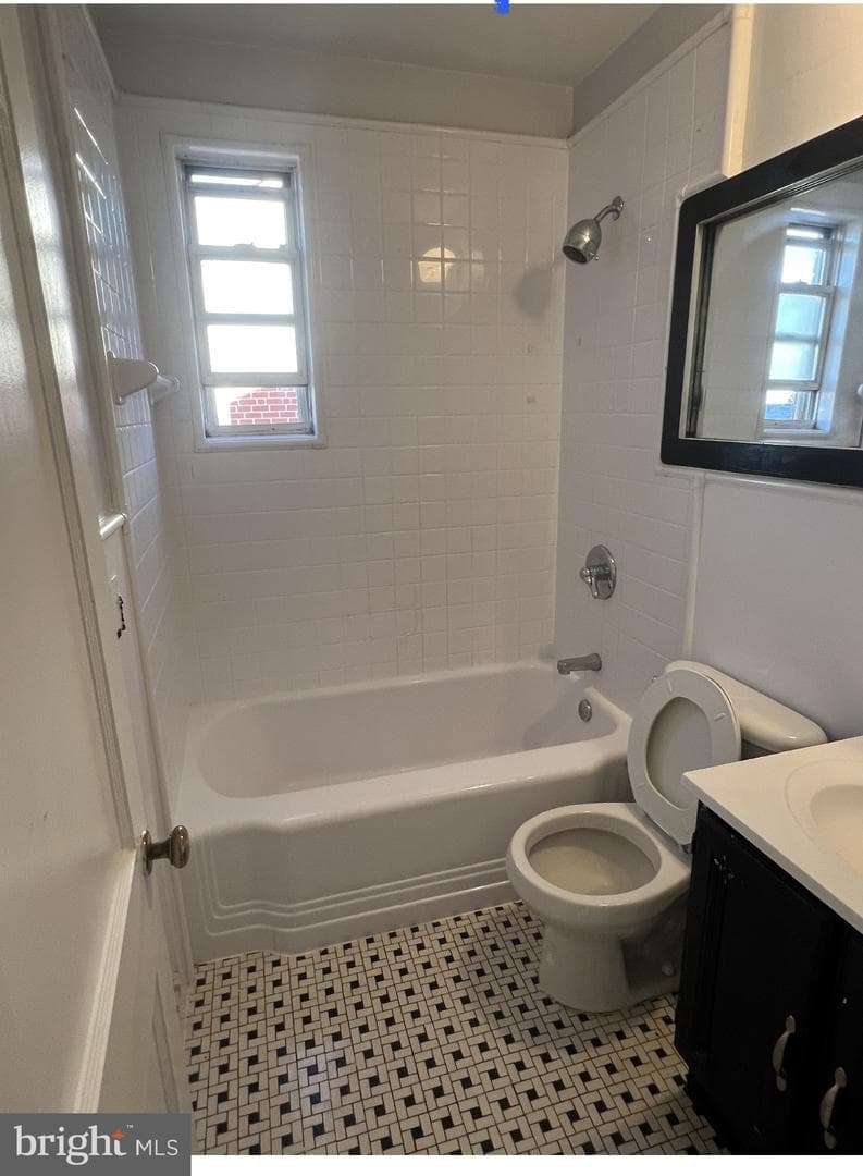 7845 Gough Street photo 9