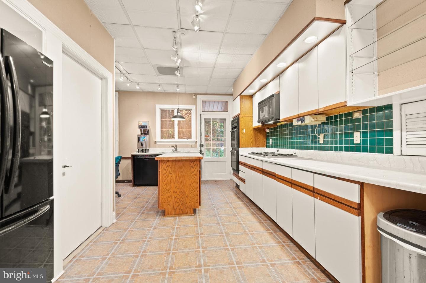 7511 Lhirondelle Club Road photo 39