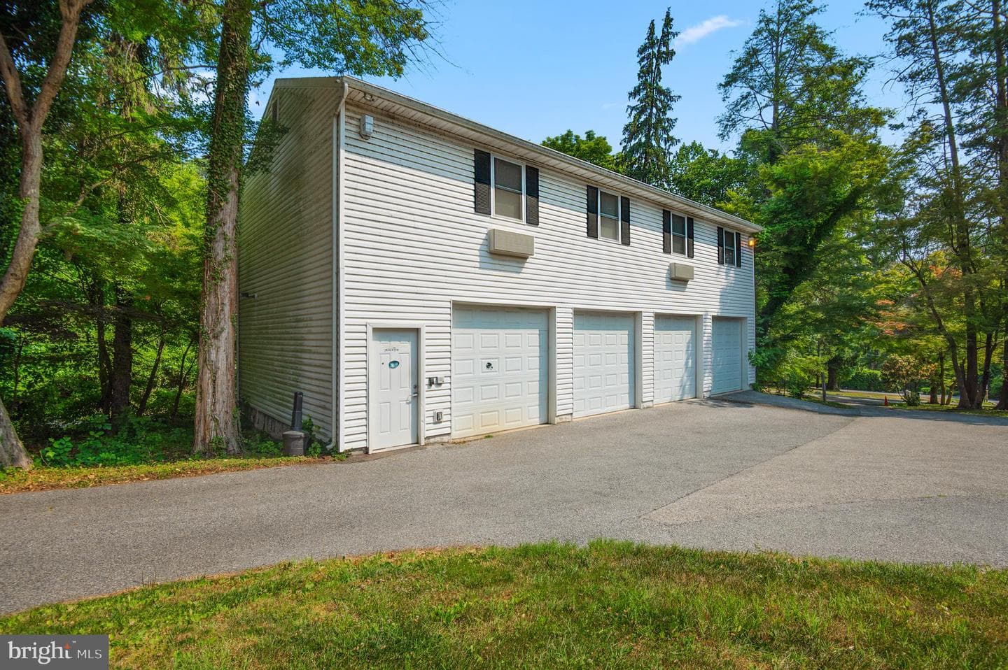 7511 Lhirondelle Club Road photo 64