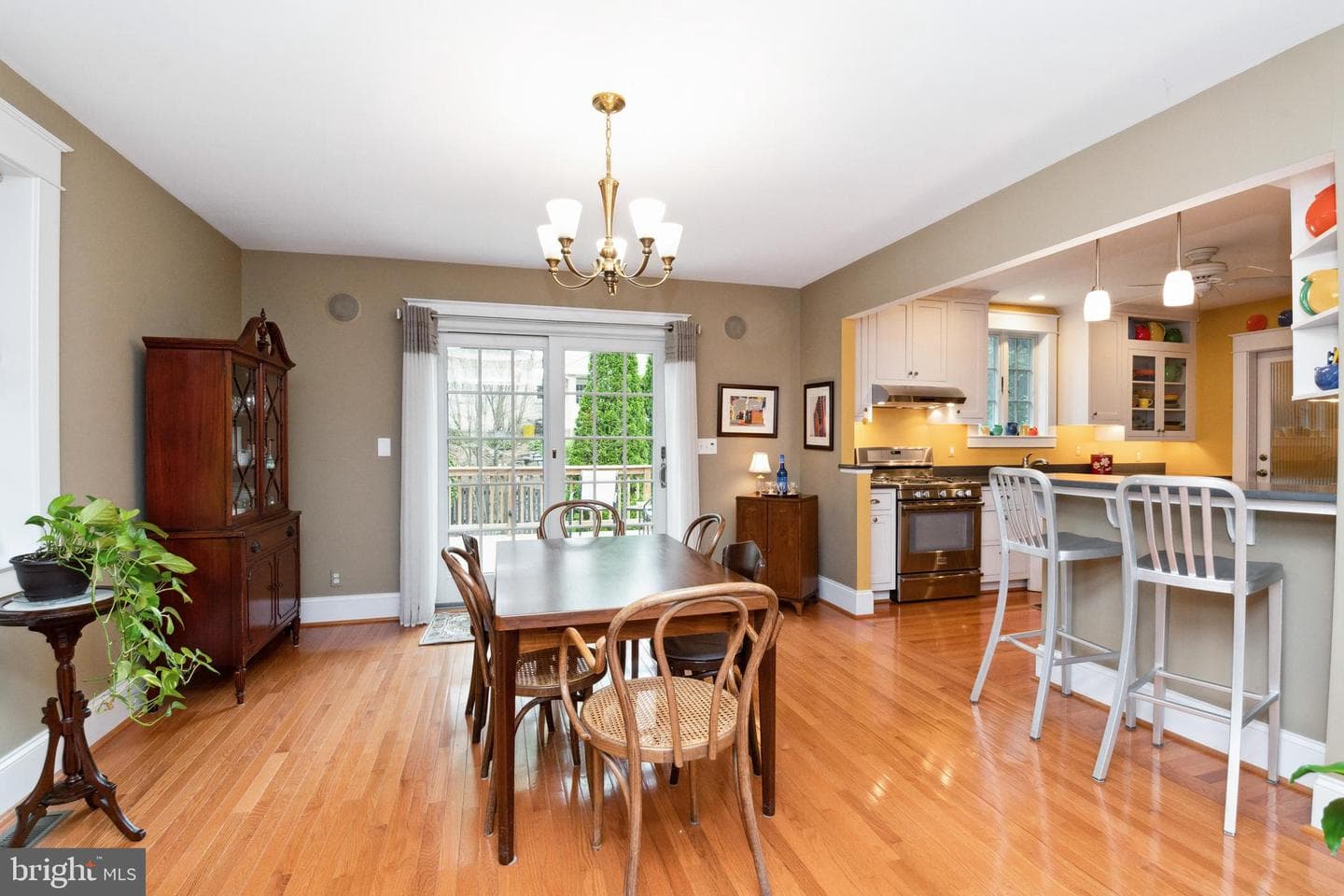 522 Sussex Road photo 6