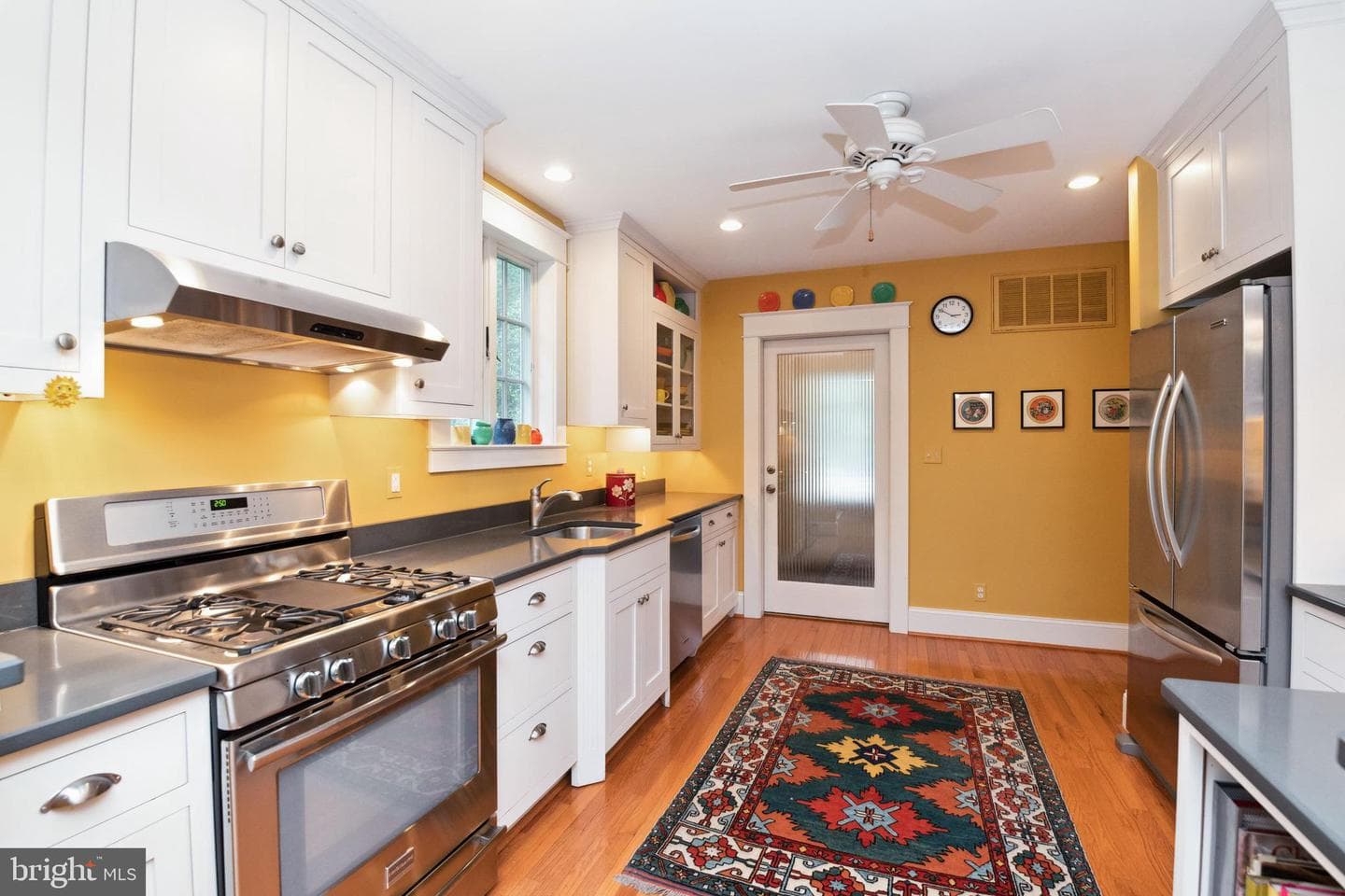 522 Sussex Road photo 8