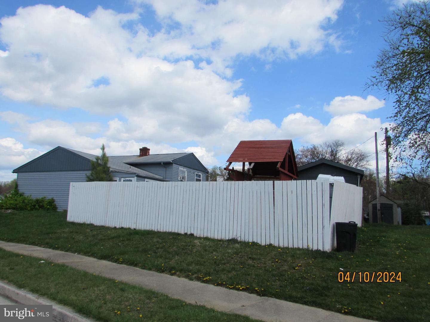 7805 Brevort Road photo 6