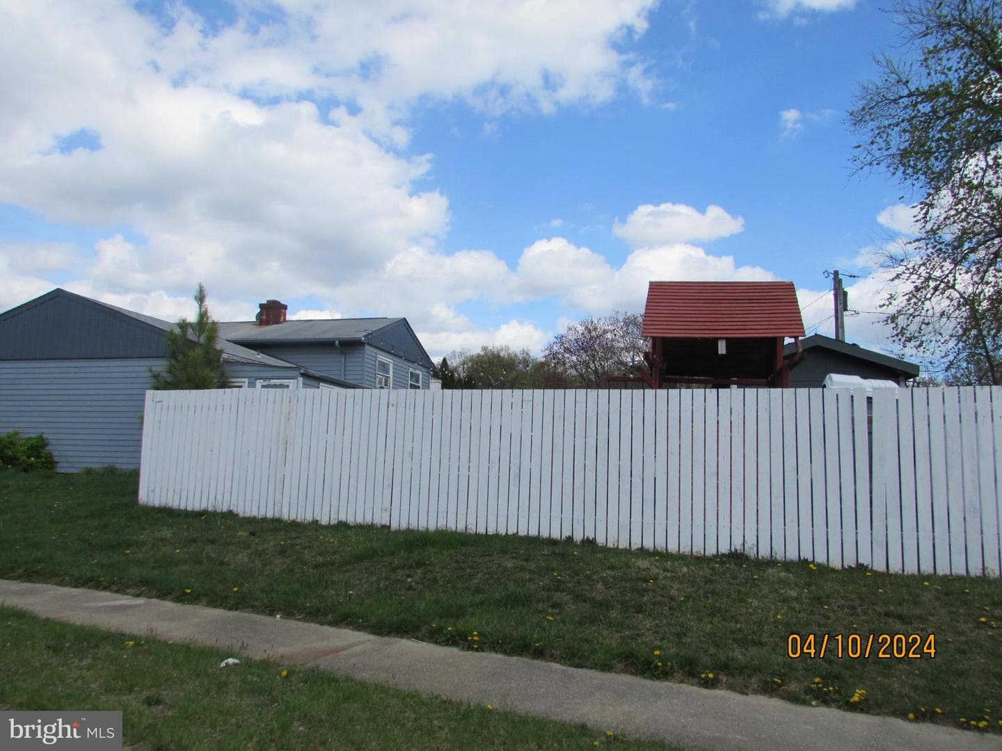 7805 Brevort Road photo 7