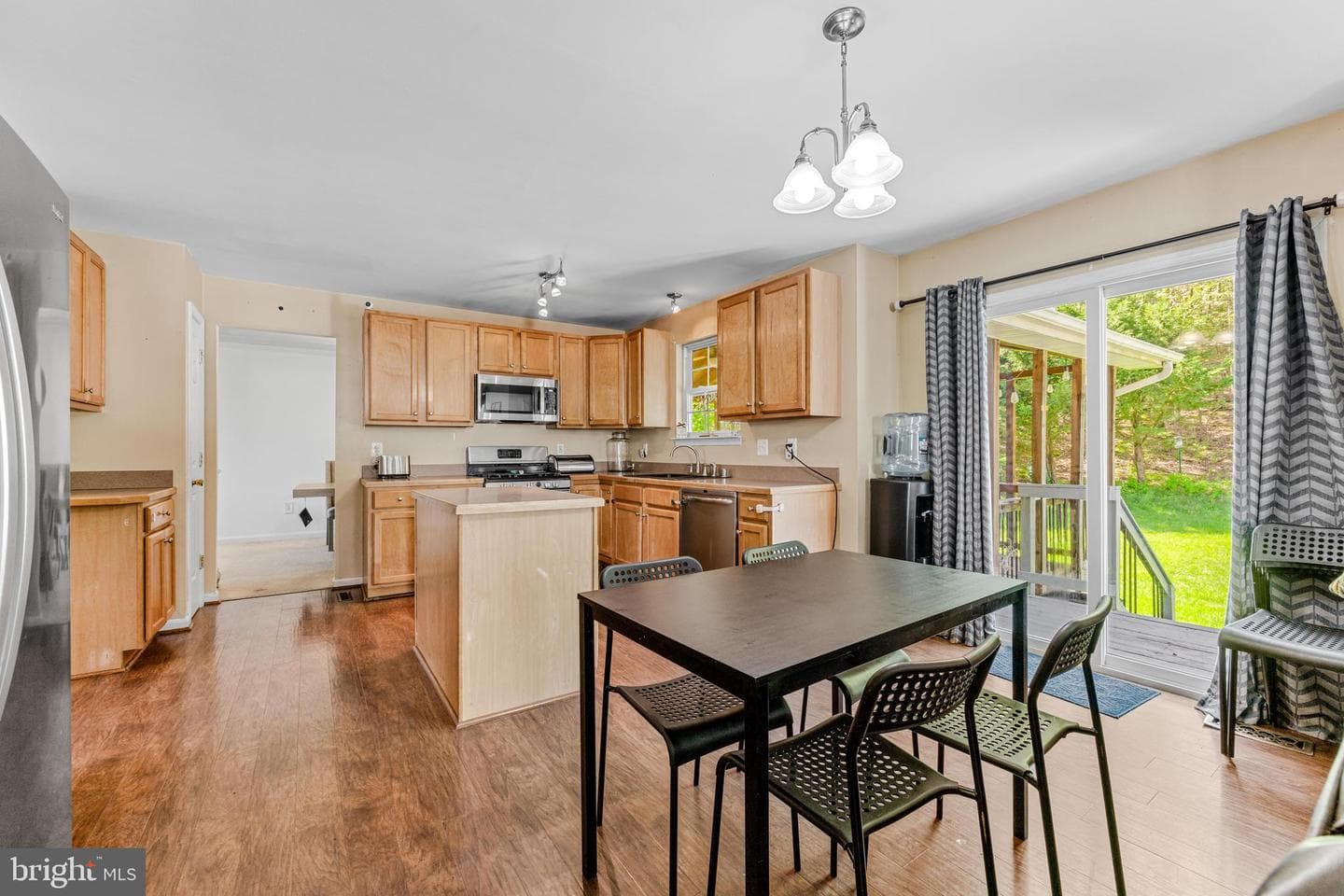 8218 Selwin Court photo 10