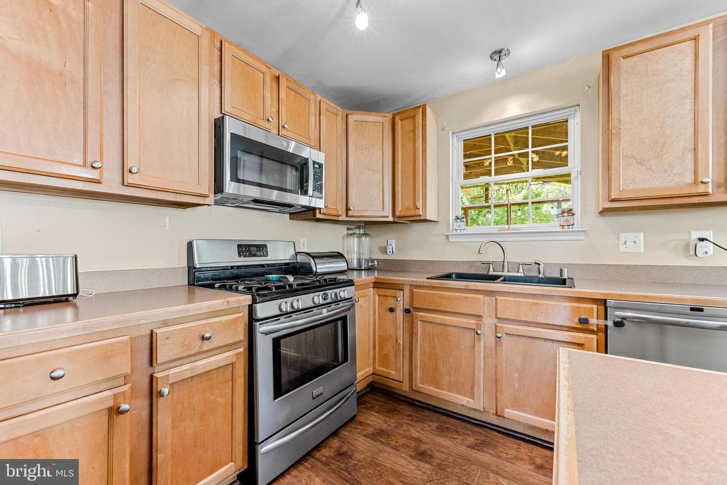 8218 Selwin Court photo 13
